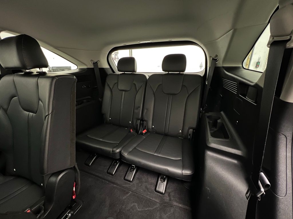 2024 Kia Sorento S photo 45