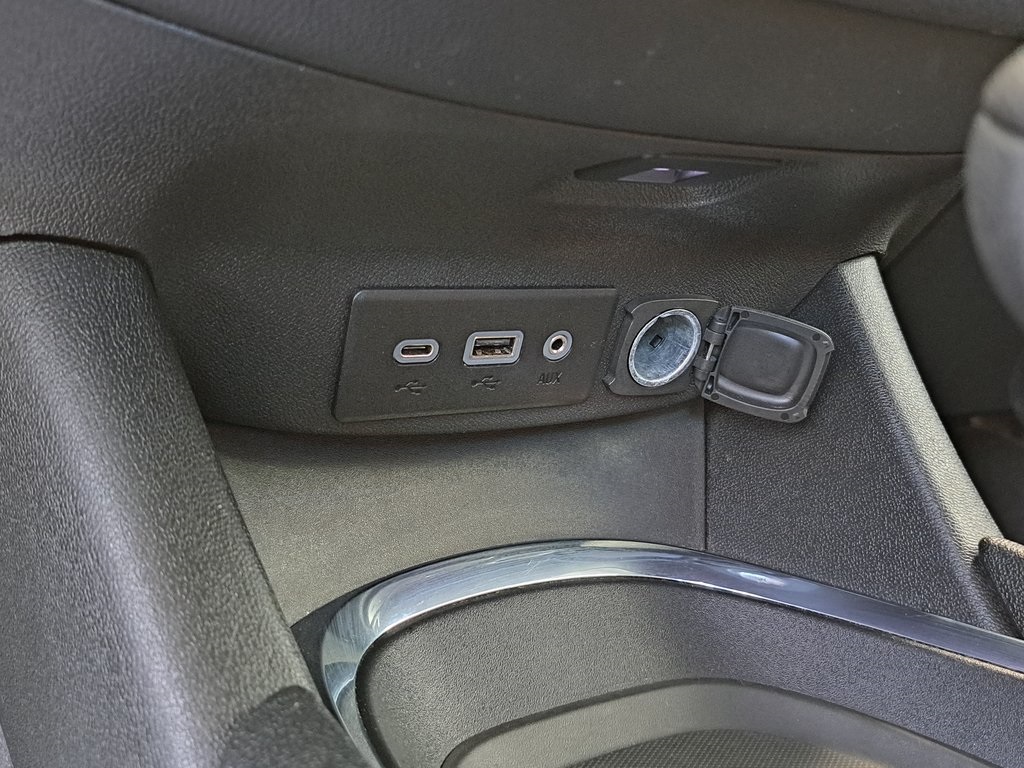 2023 Chevrolet Malibu 1LT photo 17