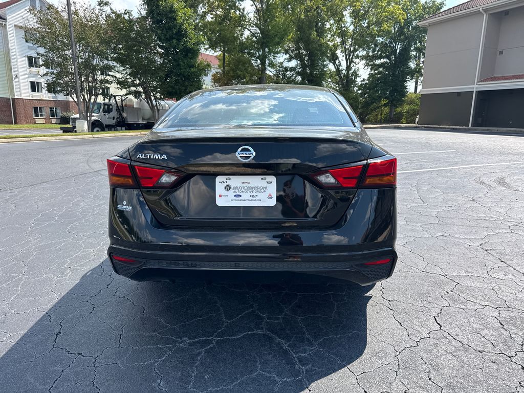 2022 Nissan Altima 2.5 S photo 4