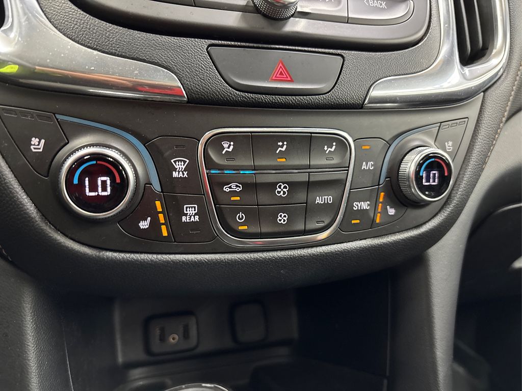 2018 Chevrolet Equinox Premier photo 27