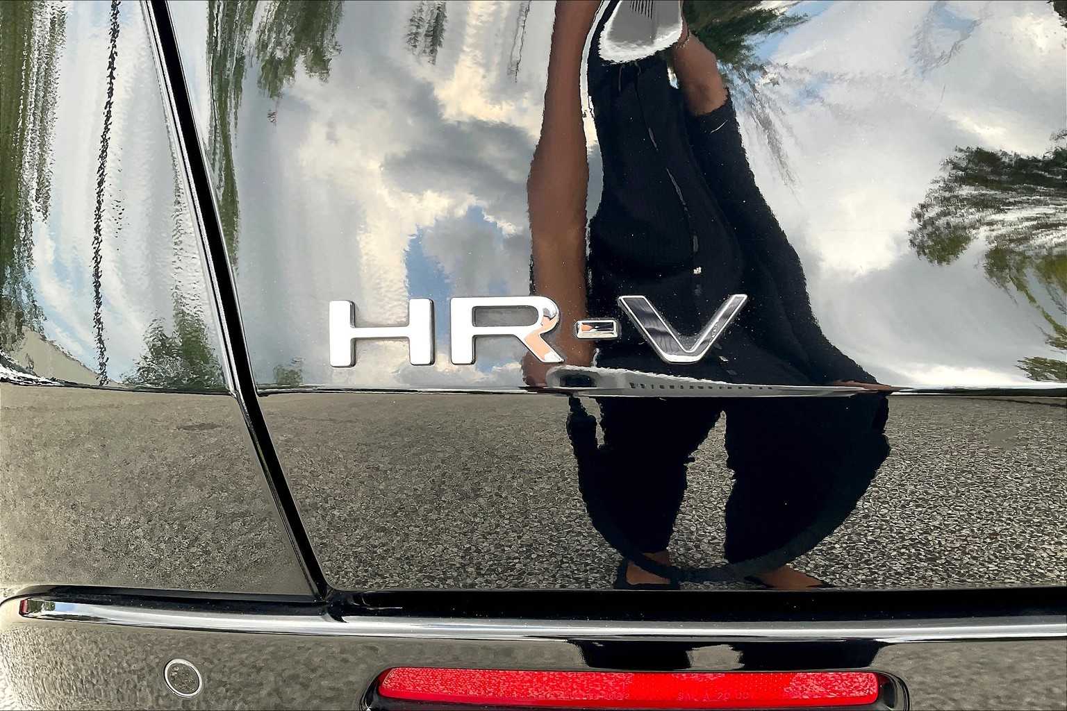 2023 Honda HR-V EX-L photo 17
