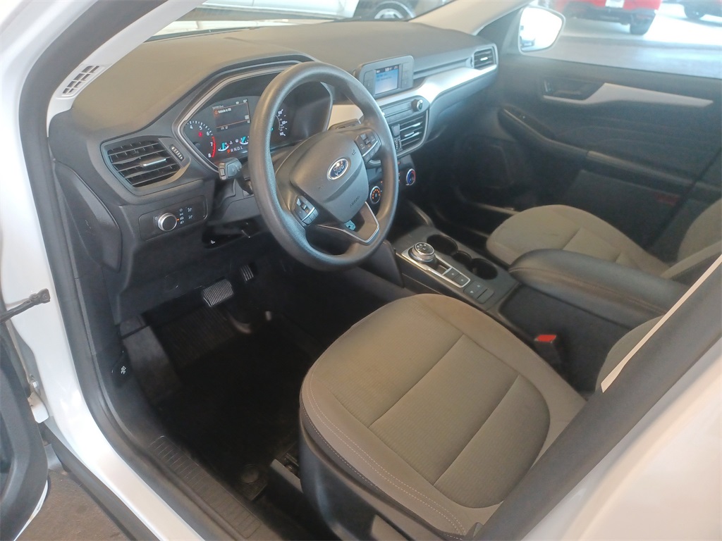 2022 Ford Escape S photo 11