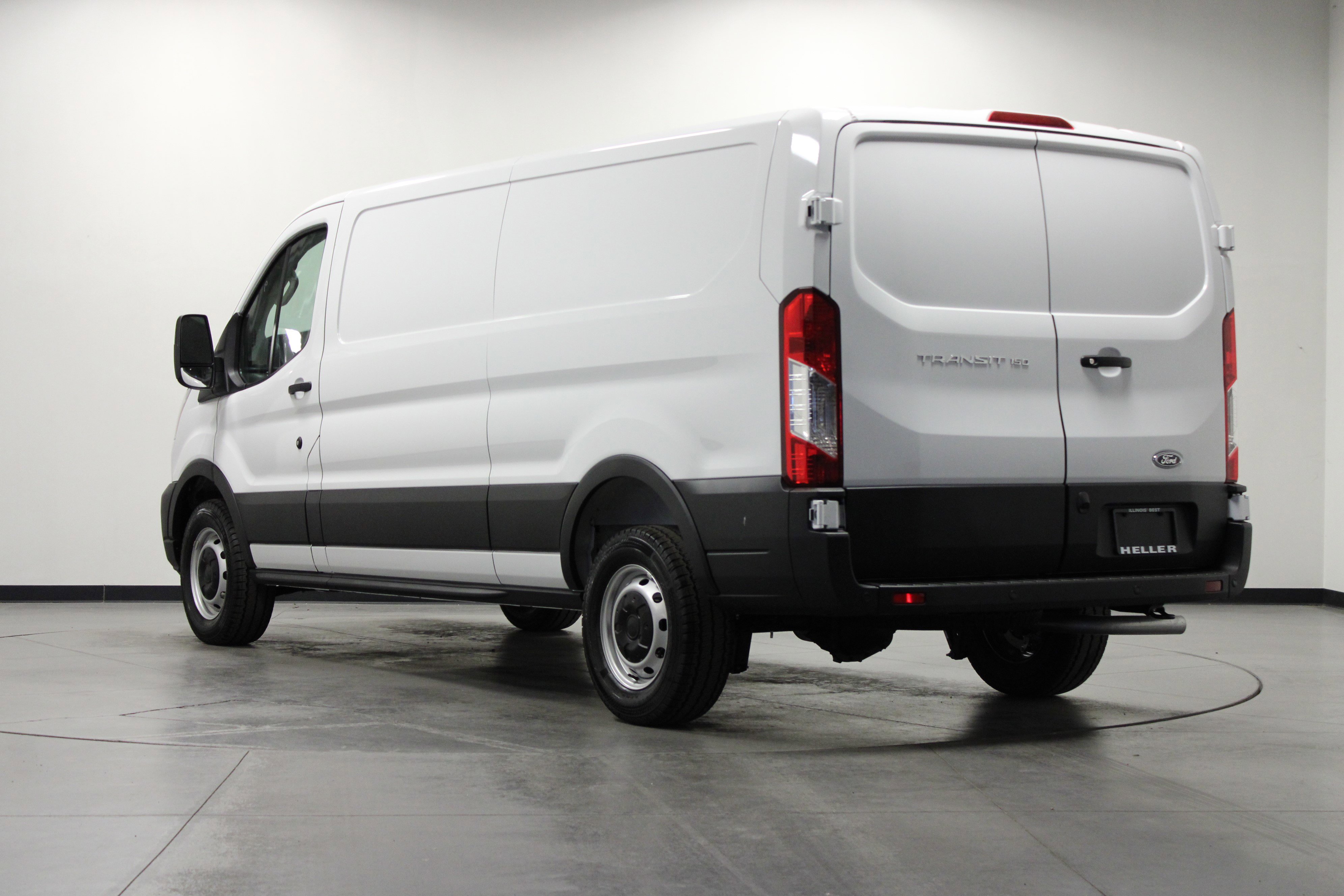 2025 Ford Transit Cargo Van photo 4