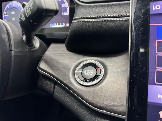 2021 Jeep Grand Cherokee Limited photo 21