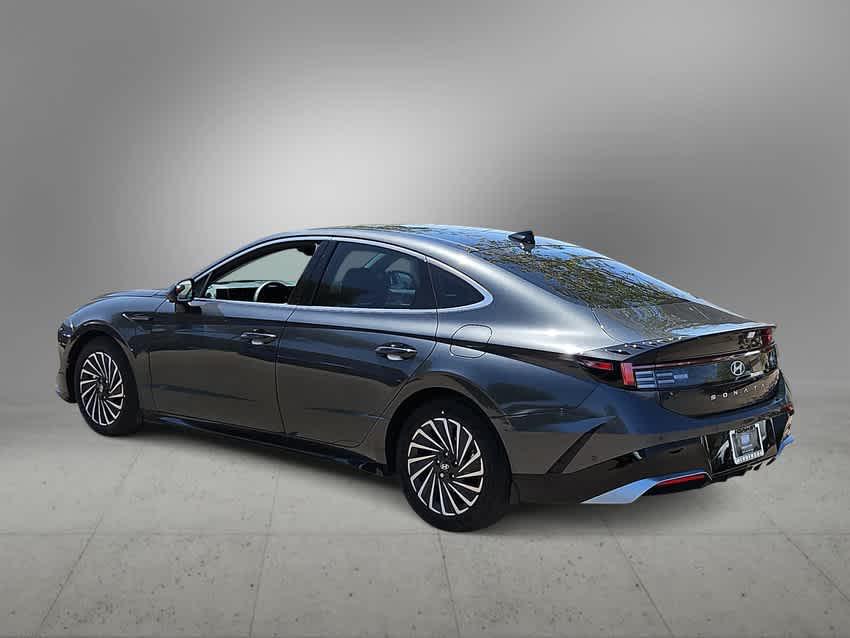 2025 Hyundai Sonata Hybrid Limited photo 6