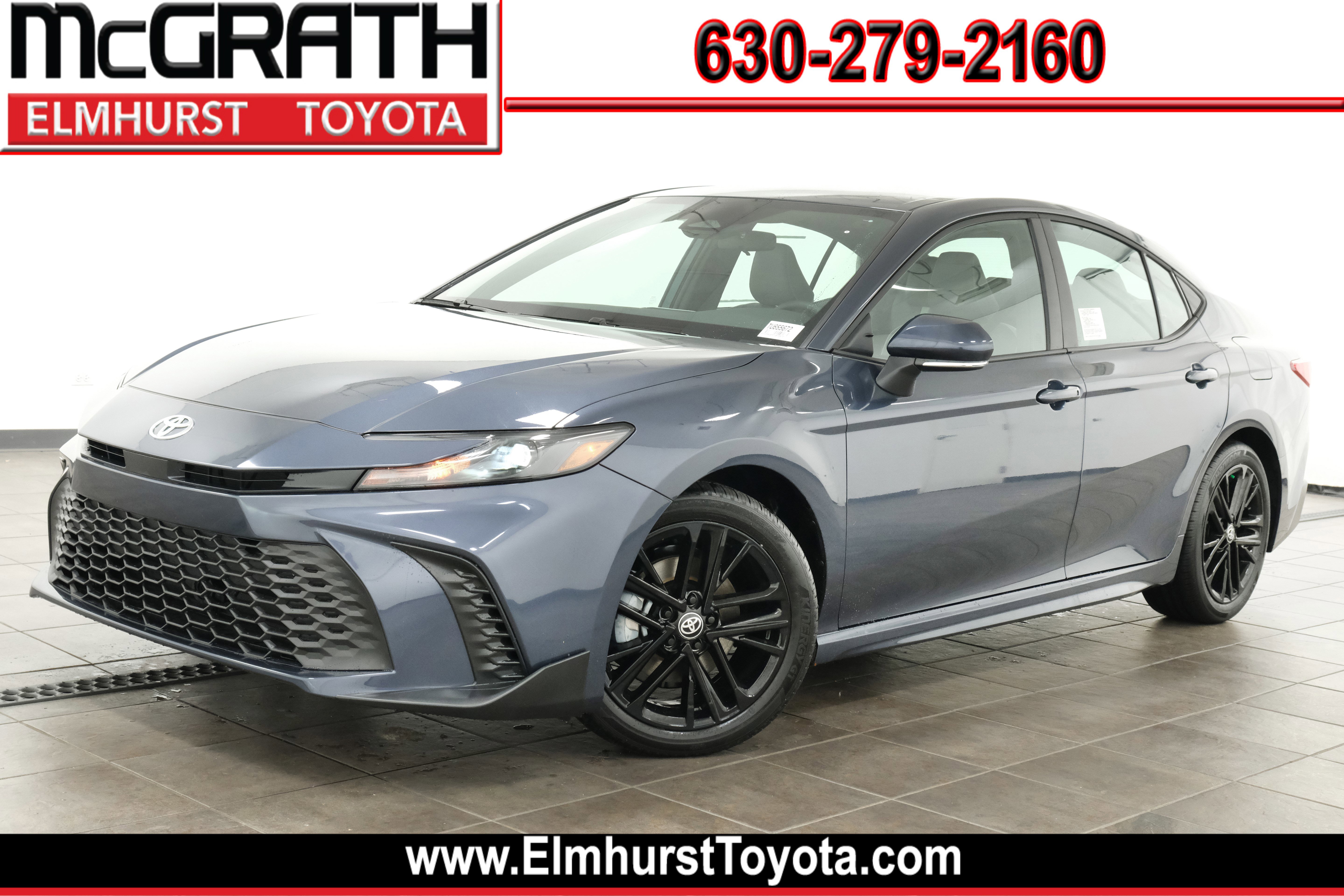 2026 Toyota Camry SE's photo