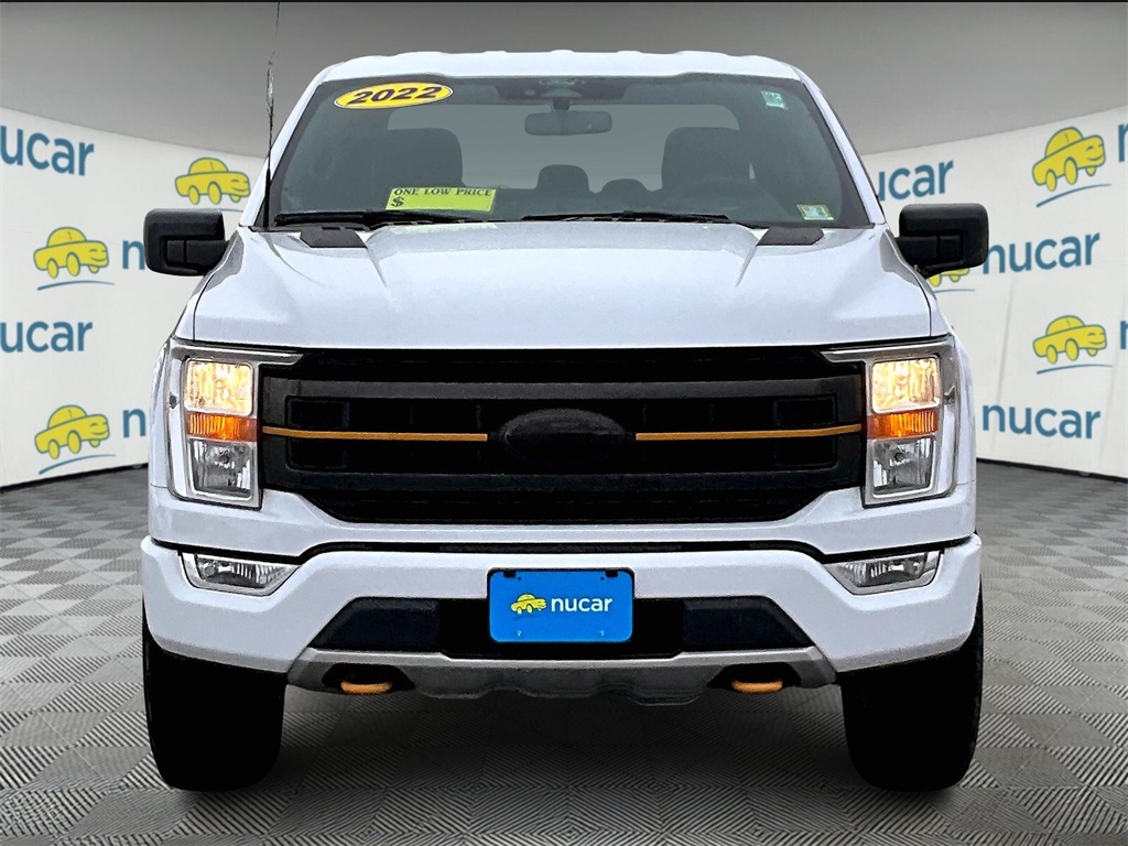 2022 Ford F-150 XL photo 2