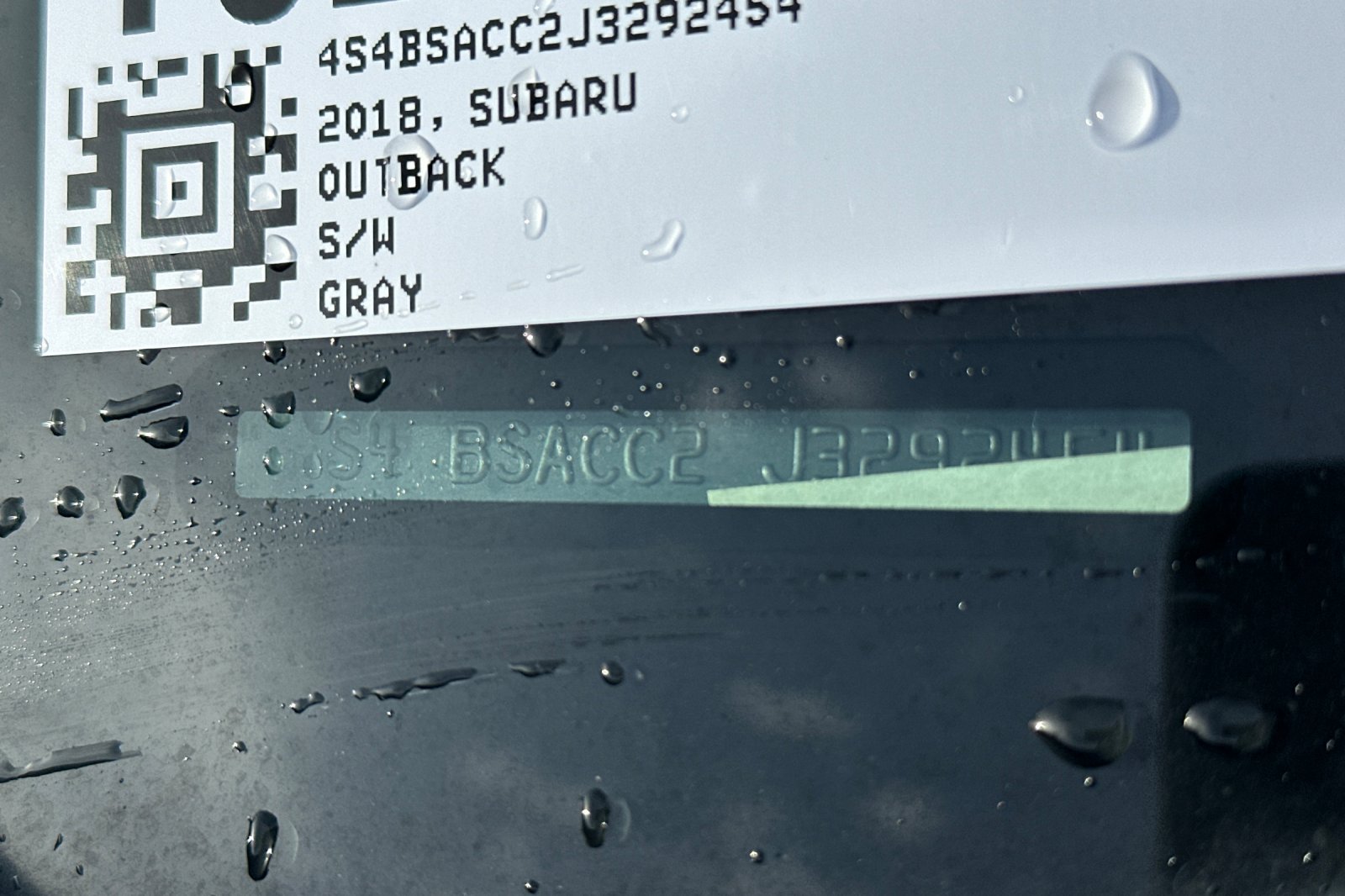 2018 Subaru Outback 2.5i Premium photo 2