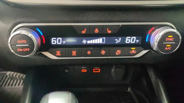 Used 2024 BLACK Nissan 2.0 SR image 24