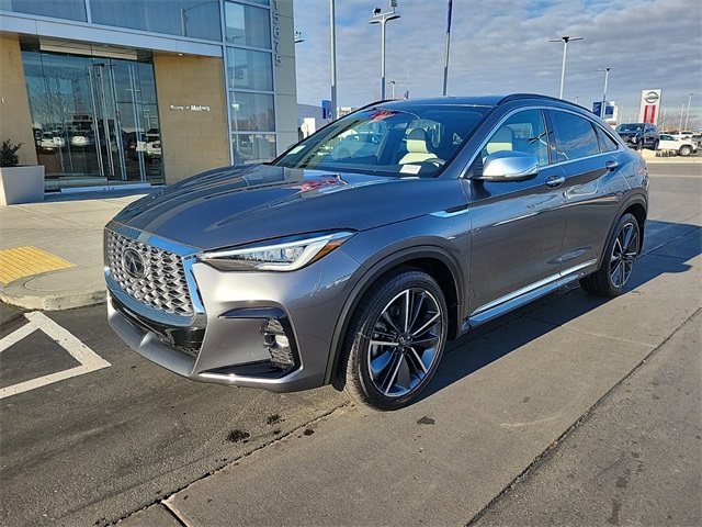 2025 Infiniti QX55 Essential photo 2
