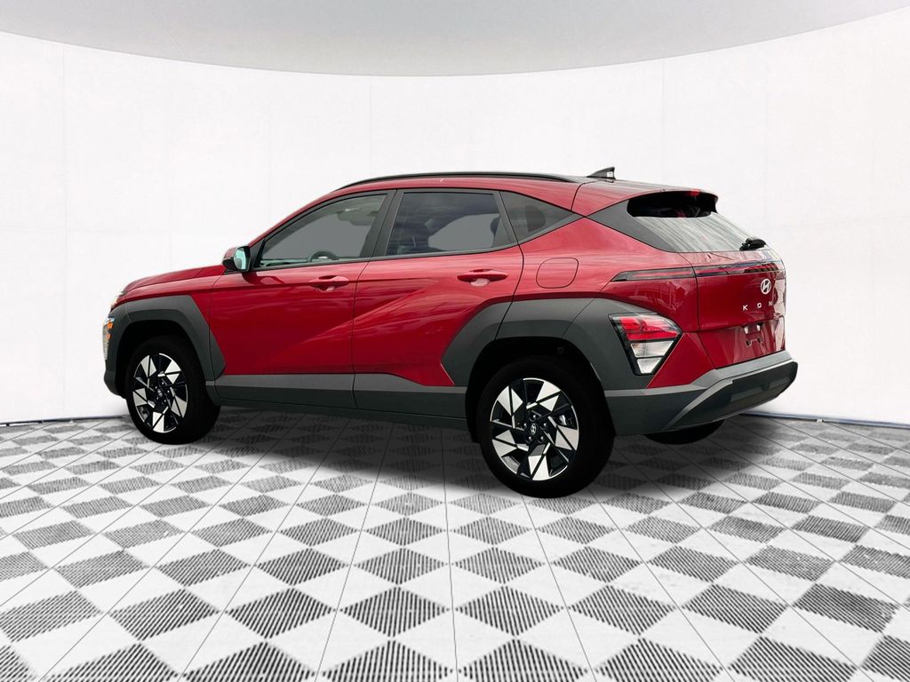 2025 Hyundai Kona SEL photo 4
