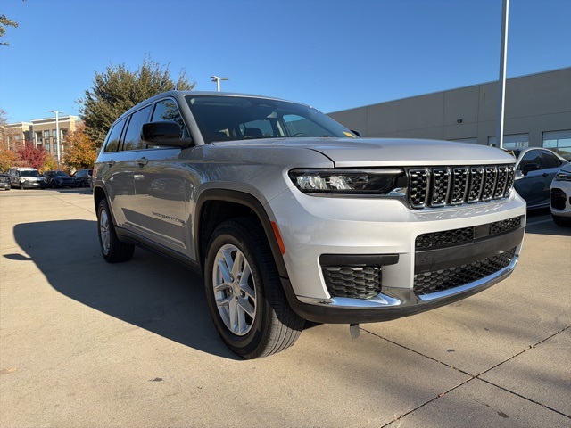 2023 Jeep Grand Cherokee L Laredo's photo