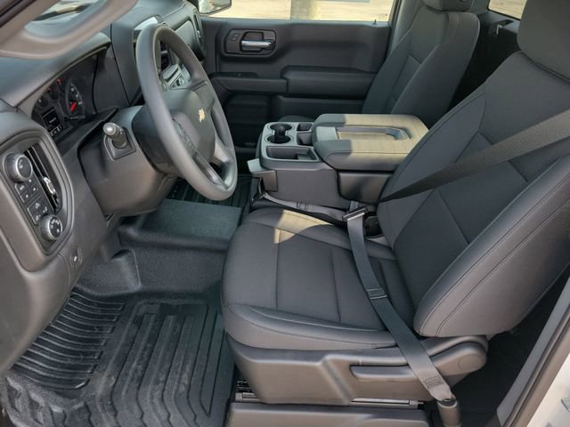 2025 Chevrolet Silverado 1500 photo 3