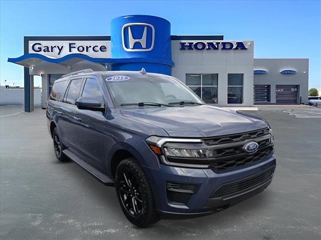 2022 Ford Expedition XLT's photo