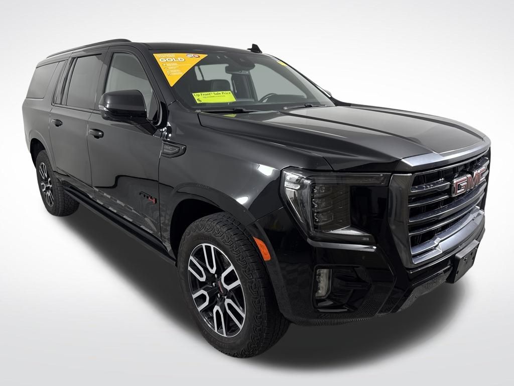 2023 GMC Yukon AT4's photo