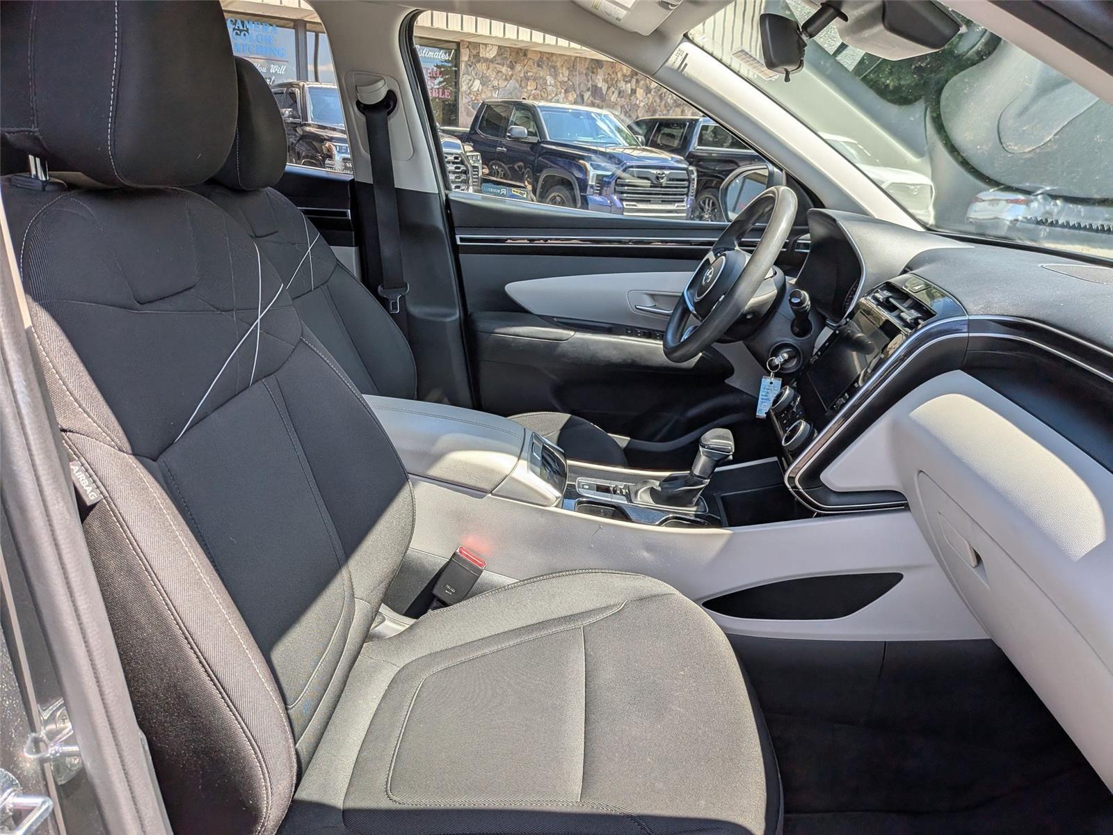 2022 Hyundai Tucson SE photo 33