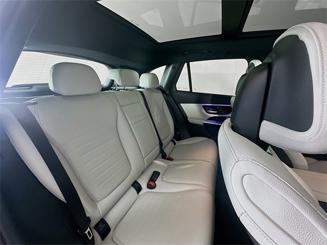2026 Mercedes Benz GLC 300 4MATIC photo 24