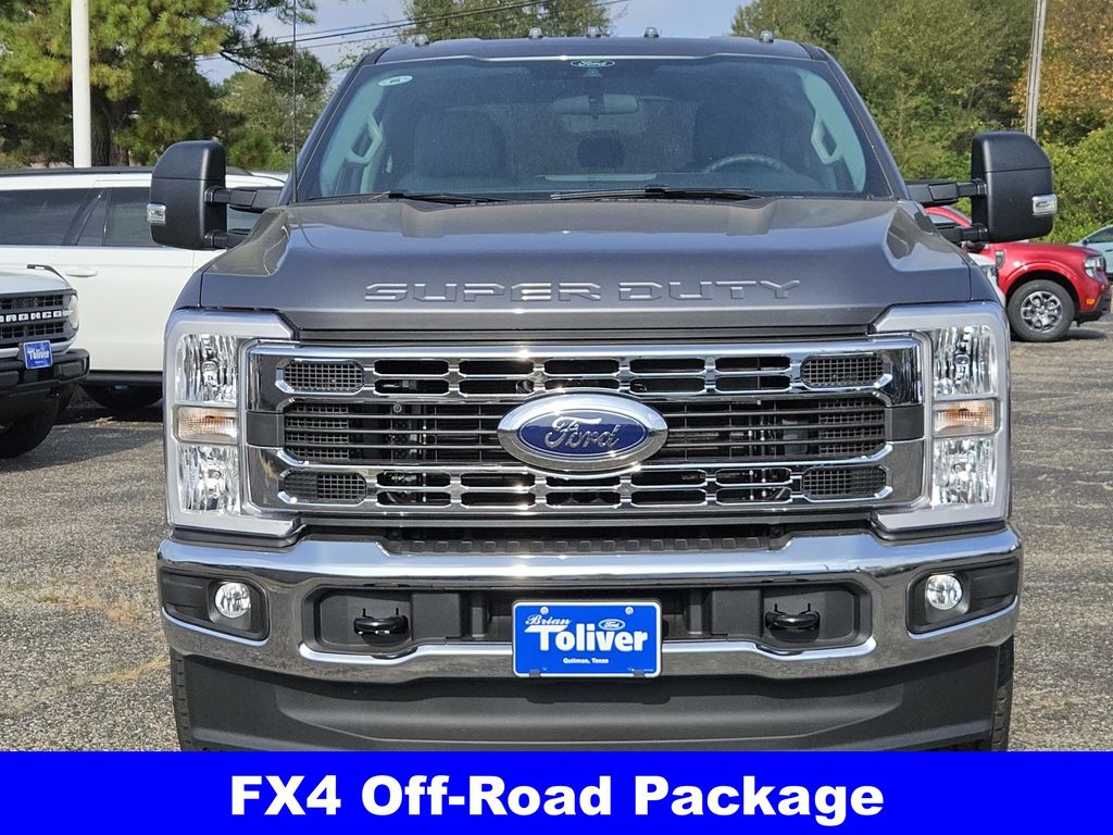 2026 Ford F-250 XLT photo 3
