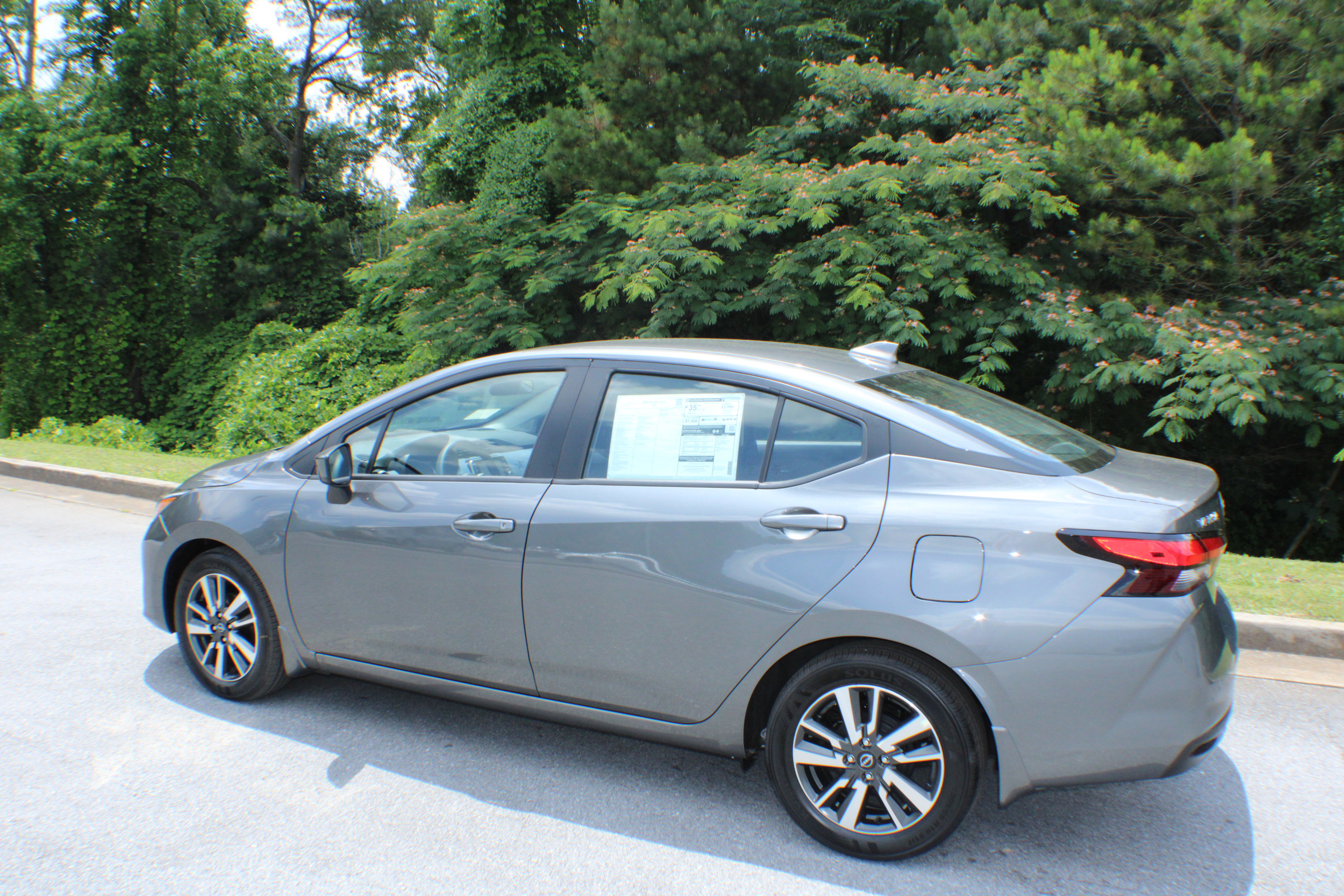 2025 Nissan Versa SV photo 3