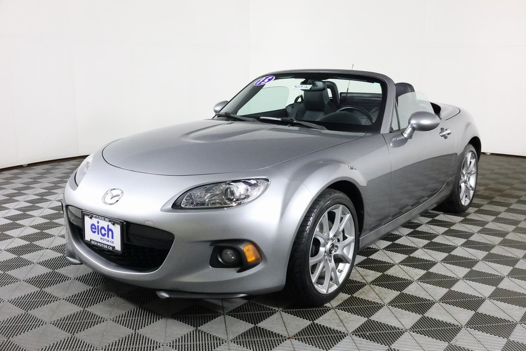 2015 Mazda MX-5 Miata Miata Grand Touring photo 2