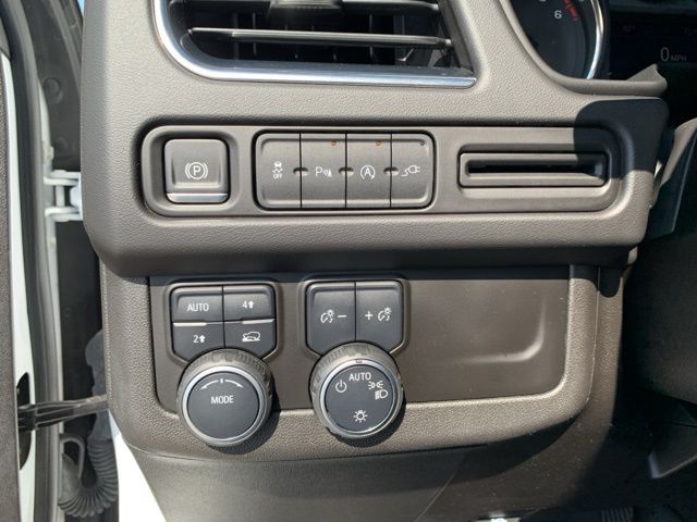 2021 Chevrolet Tahoe LT photo 14