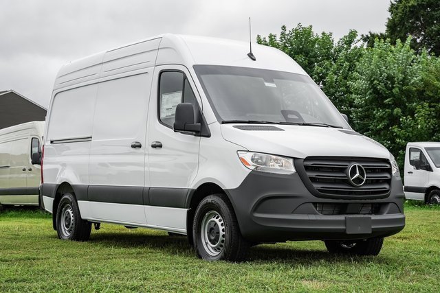 2025 Mercedes-Benz Sprinter Cargo Van Base's photo