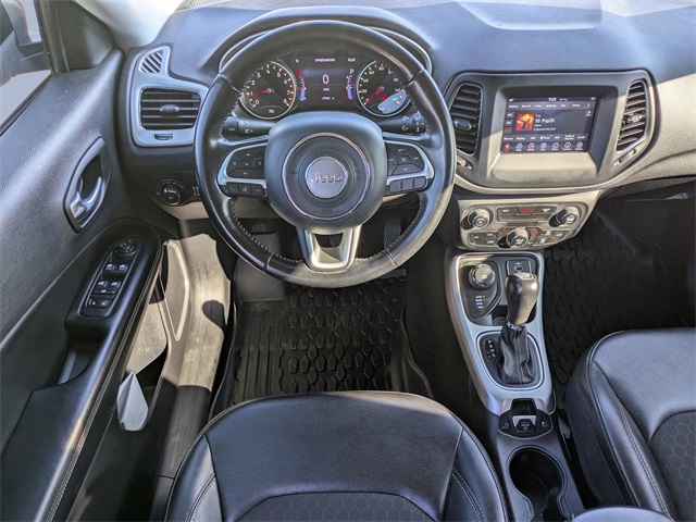 2020 Jeep Compass Latitude photo 14