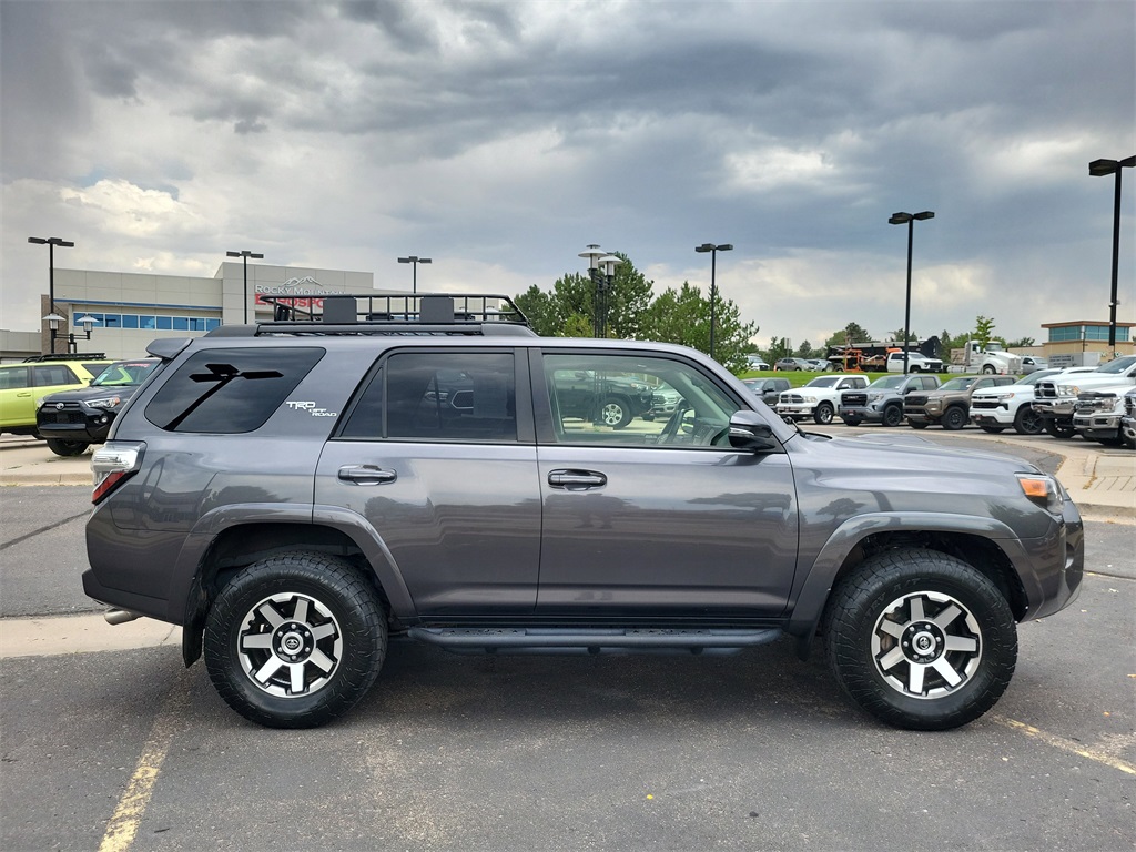 2021 Toyota 4Runner TRD Off-Road Premium photo 3