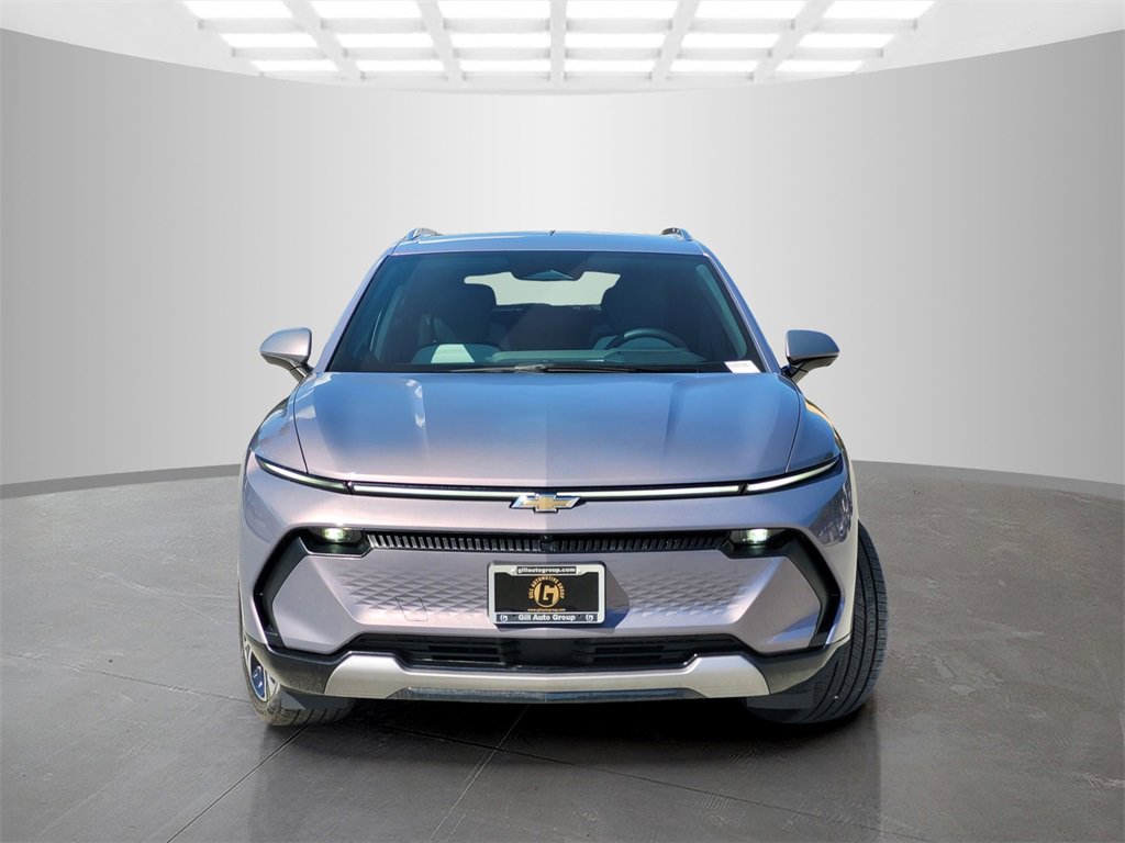 2026 Chevrolet Equinox EV 1LT photo 2