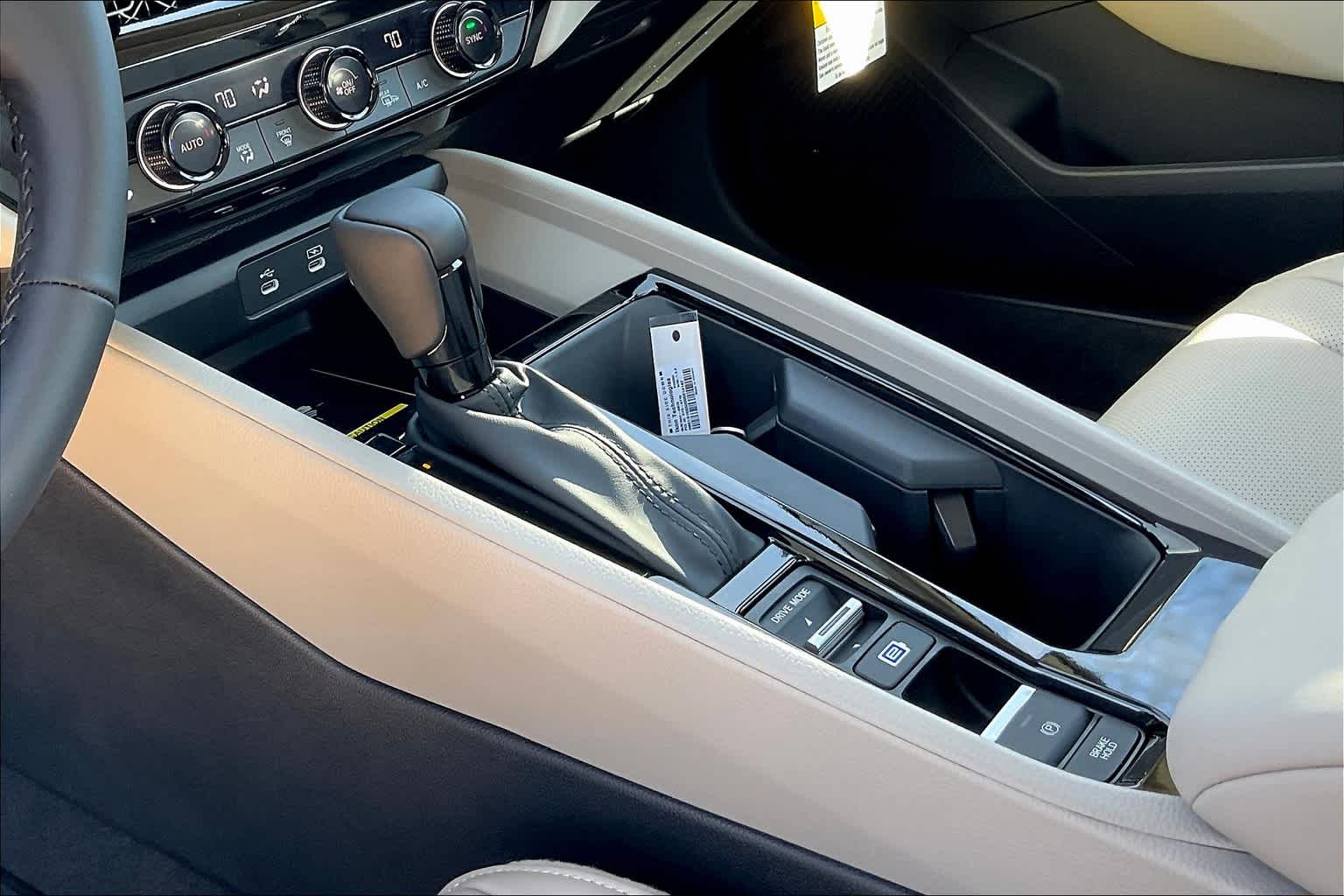 2025 Honda Accord Hybrid EX-L photo 7