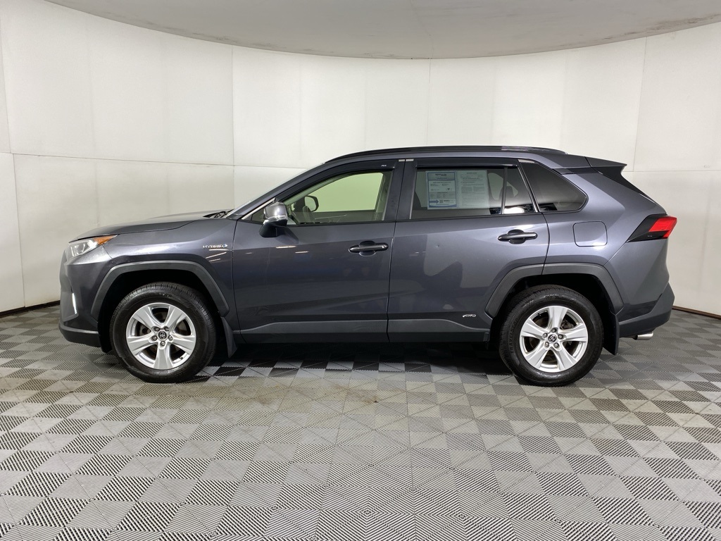 2020 Toyota RAV4 Hybrid XLE photo 16
