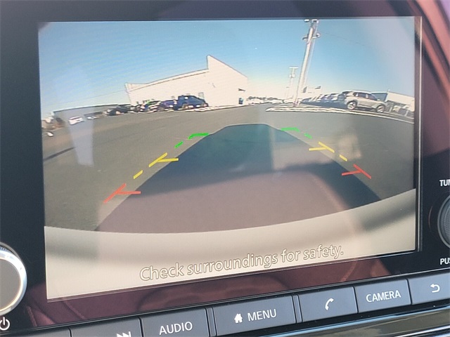 2025 Nissan Pathfinder SV photo 14
