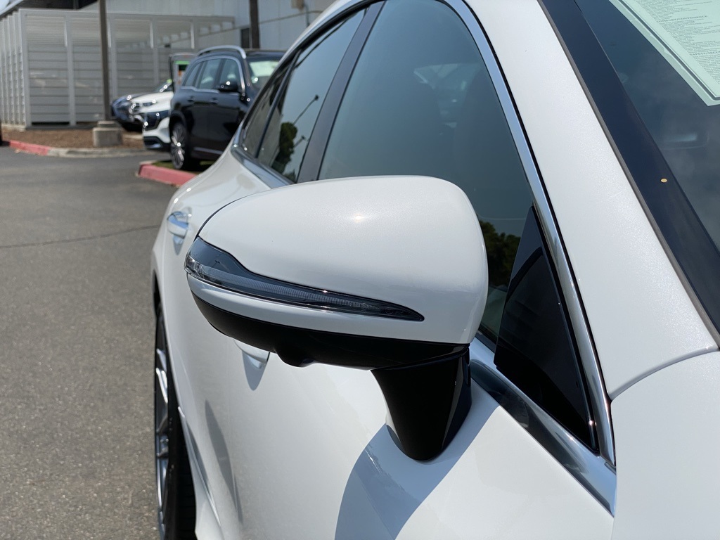 New 2024 White Mercedes-Benz S image 41