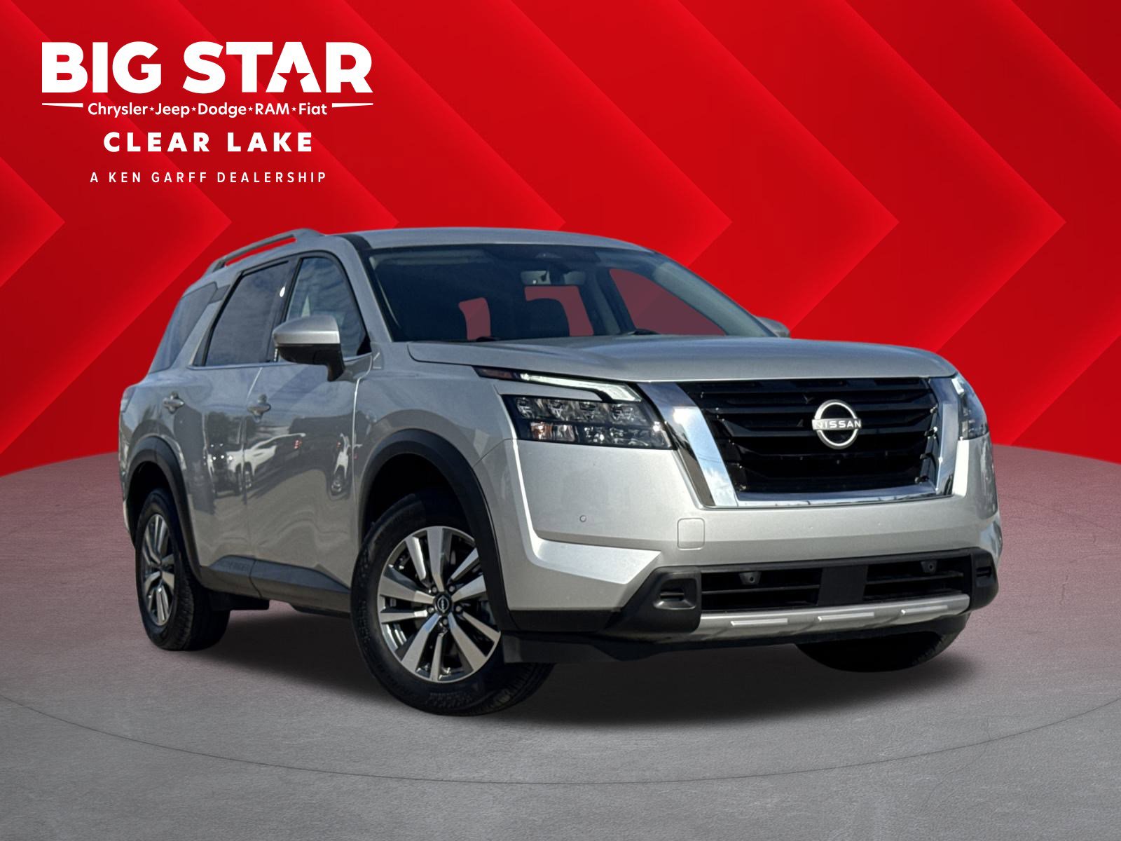 2025 Nissan Pathfinder SL's photo