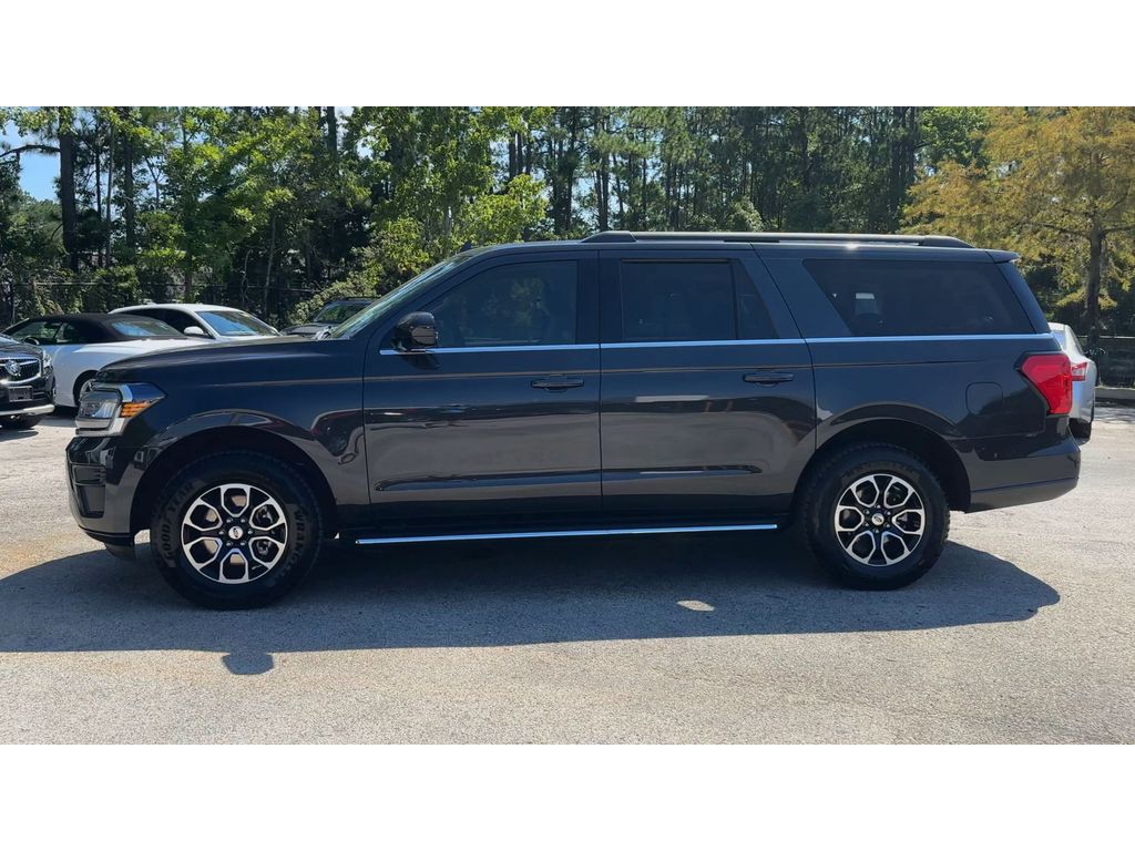 2022 Ford Expedition XLT MAX photo 4