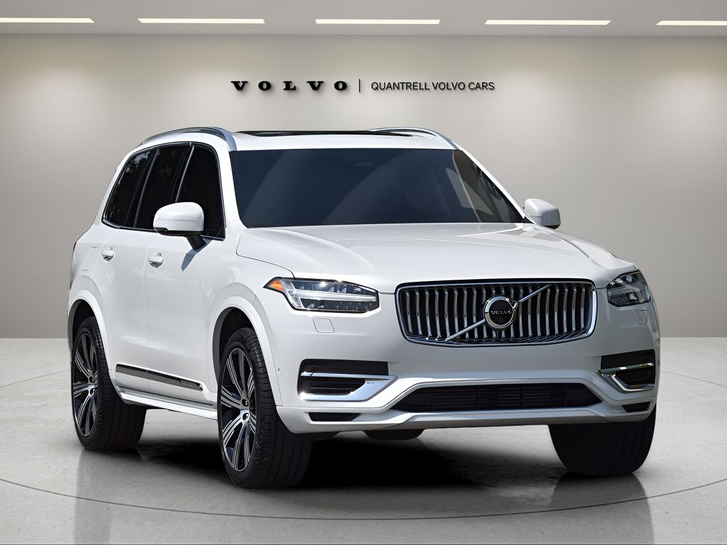 2023 Volvo XC90 T8 Plus AWD Sport photo 2