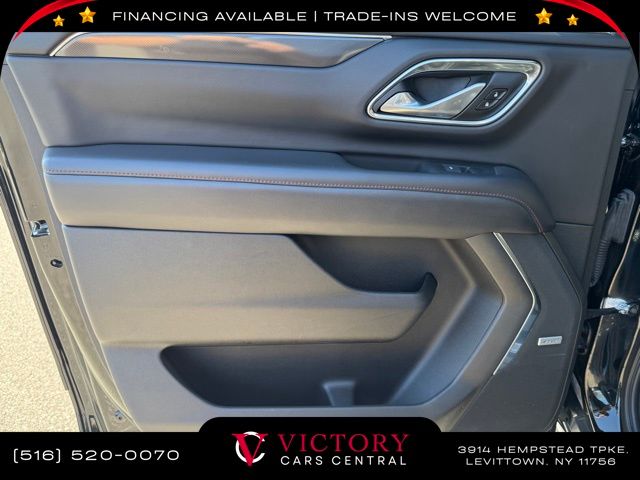 2021 Chevrolet Suburban RST photo 13