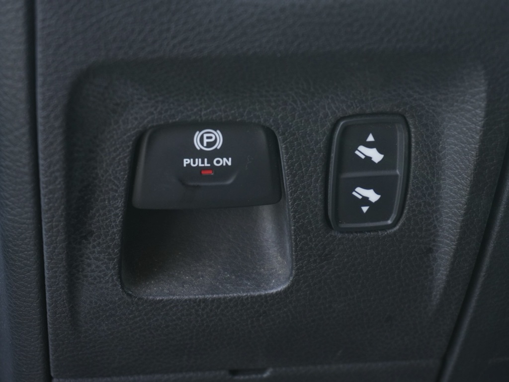 2020 Ram 1500 Rebel photo 12