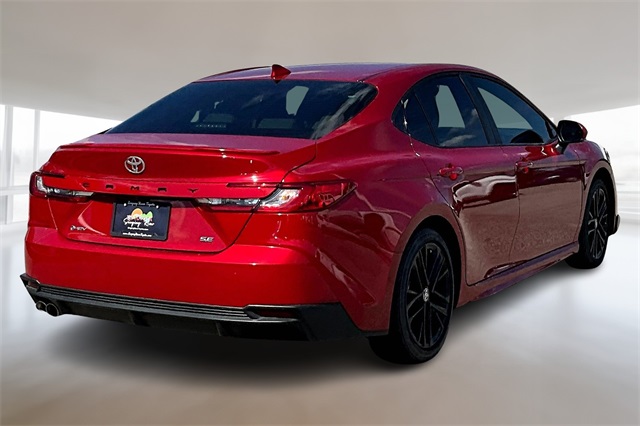 2025 Toyota Camry SE photo 2