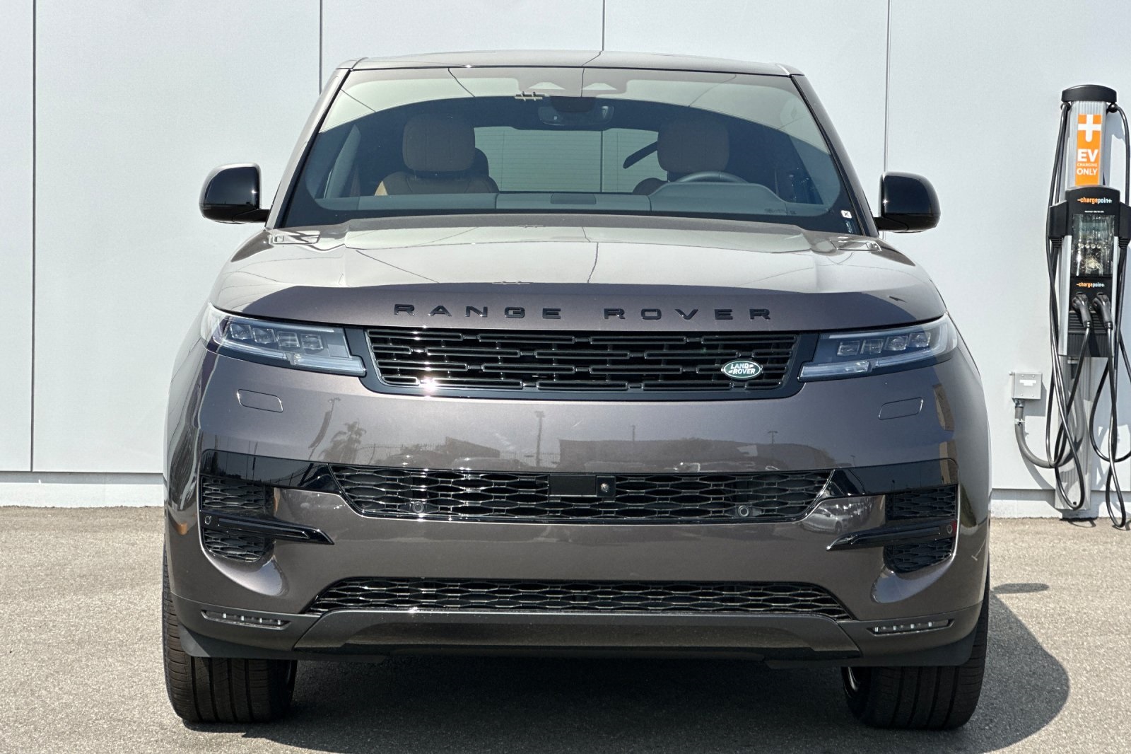 2025 Land Rover Range Rover Sport SE photo 8