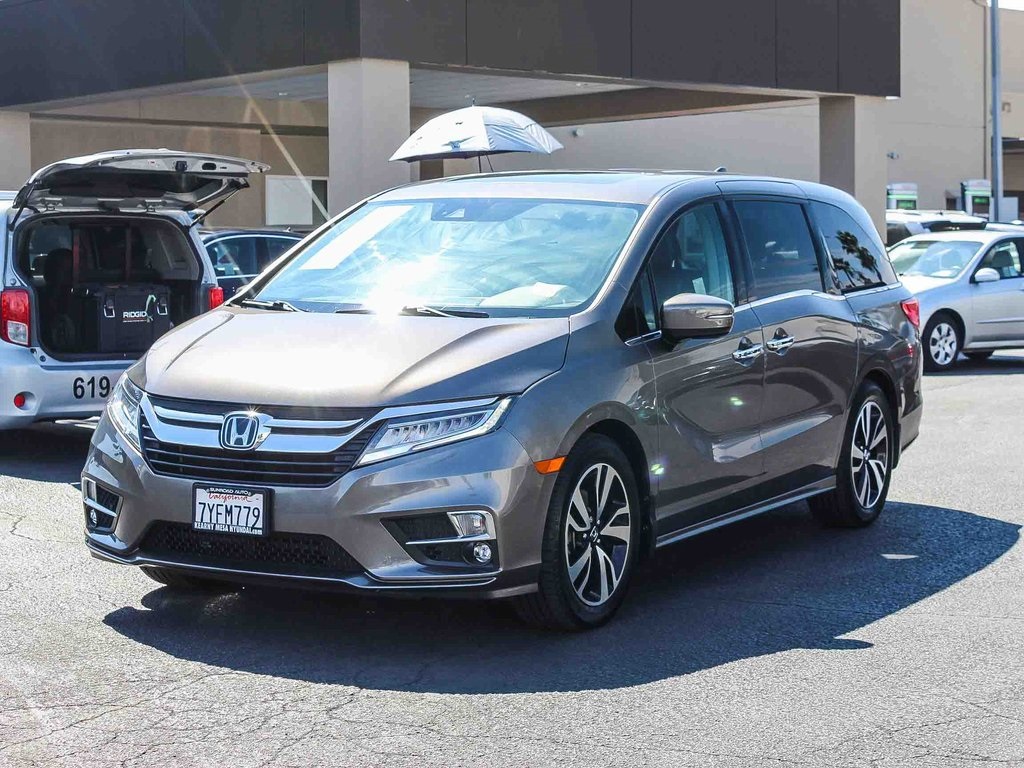 2018 Honda Odyssey Elite photo 3