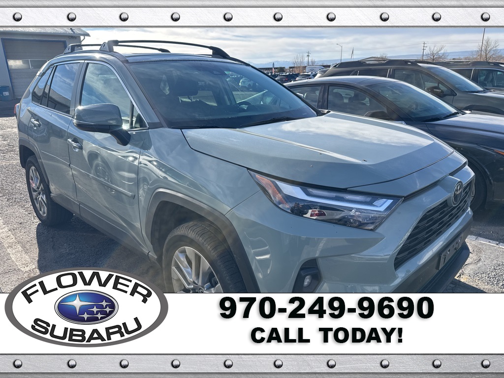 2022 Toyota RAV4 XLE Premium photo 2