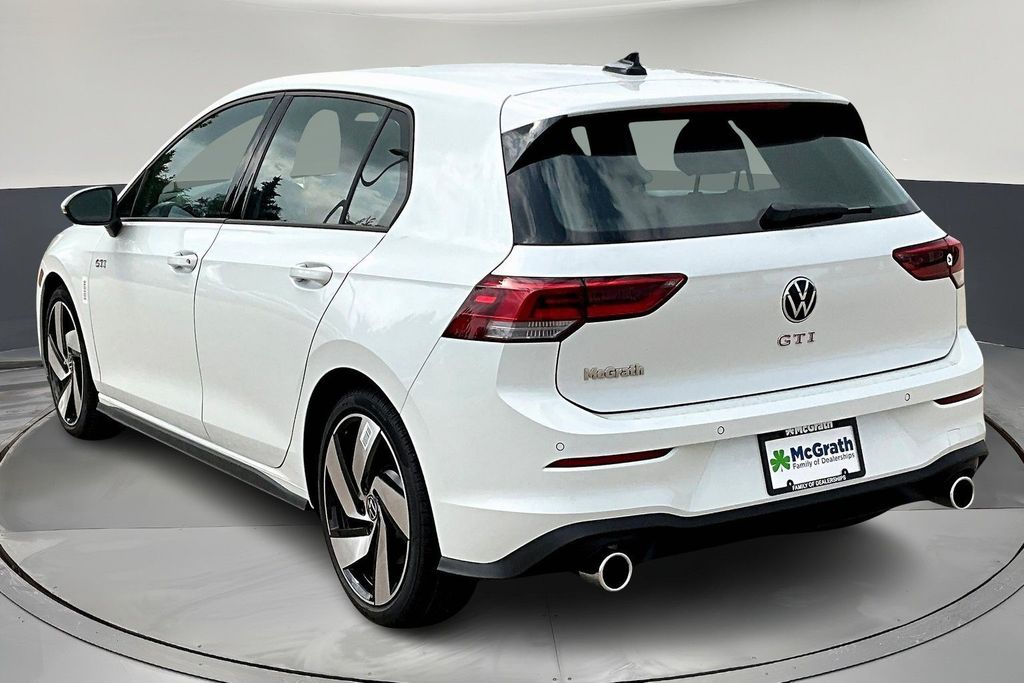2025 Volkswagen Golf GTI S photo 2
