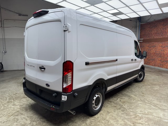 2025 Ford Transit Cargo Van photo 4