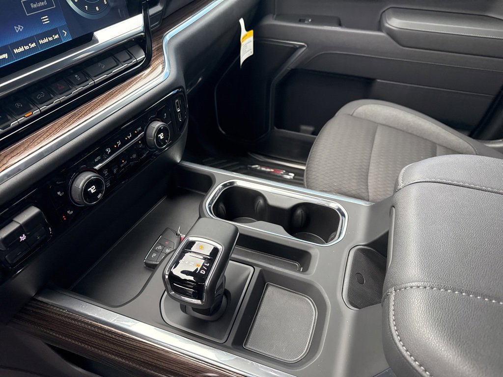 2025 Chevrolet Silverado 1500 LT photo 30