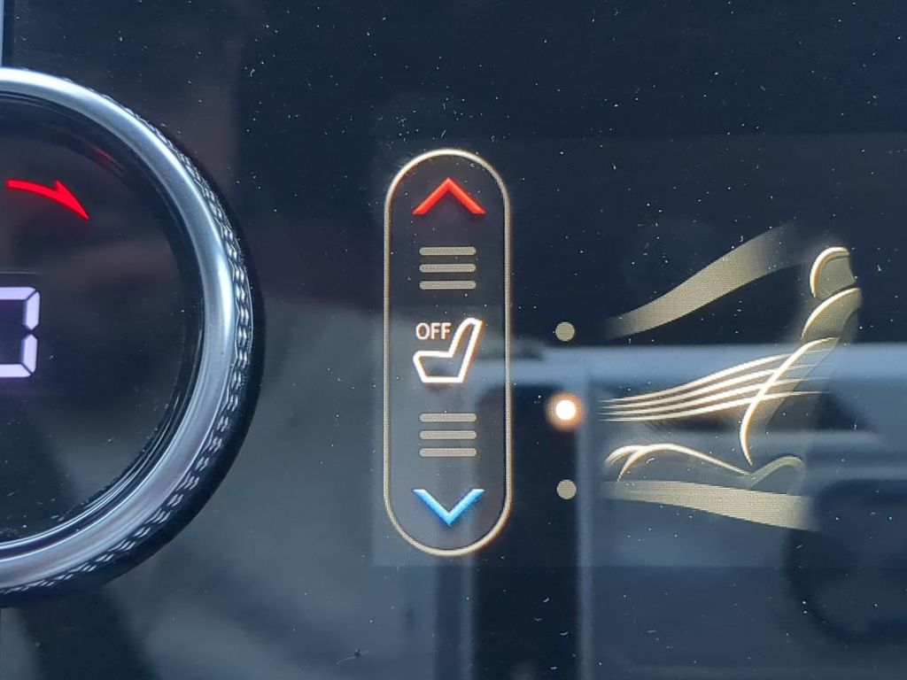 2024 Genesis GV70 3.5T Sport photo 23