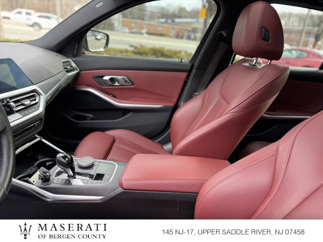 2022 BMW 3 Series 330i's photo