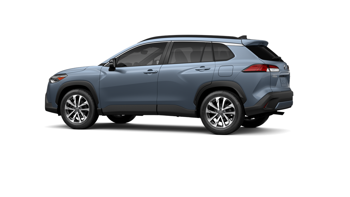 2025 Toyota Corolla Cross XLE photo 5