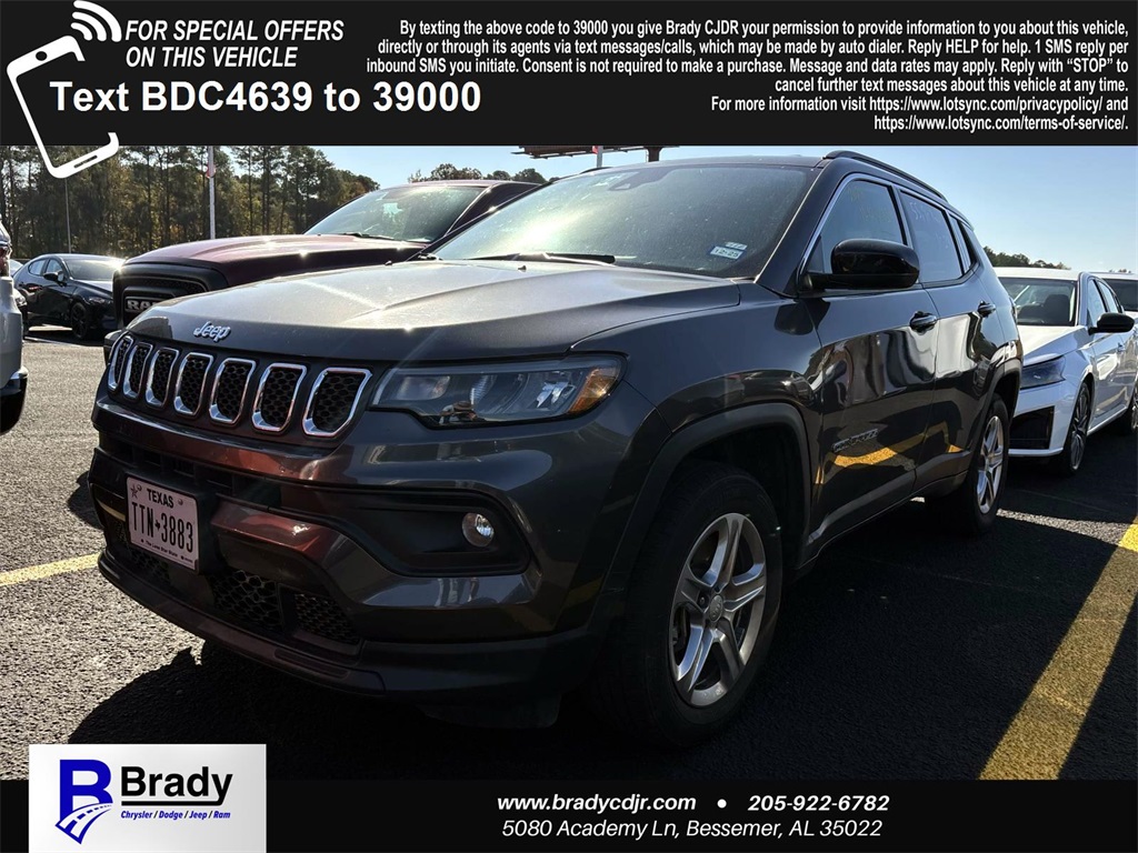 2024 Jeep Compass North Edition Latitude photo 2