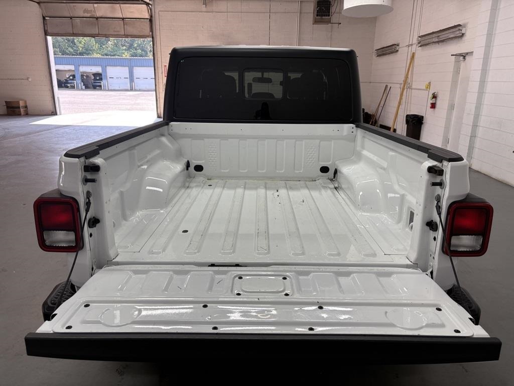 2023 Jeep Gladiator Sport photo 29